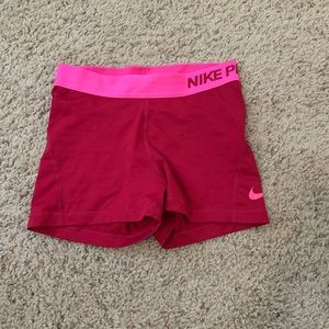 4 pairs of nike shorts, size small, so cute and comfy, great condition!